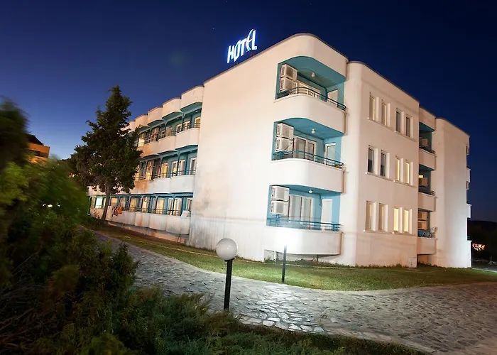 Hotel Perla Beach Holiday Club